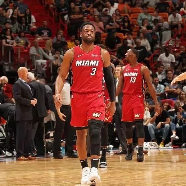 克莱：22年灰熊就差点废了我的队友，别这么脏了行么