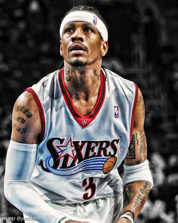 官方：蔚山球员李东炅当选2025年K1联赛MVP；本赛季13球12助