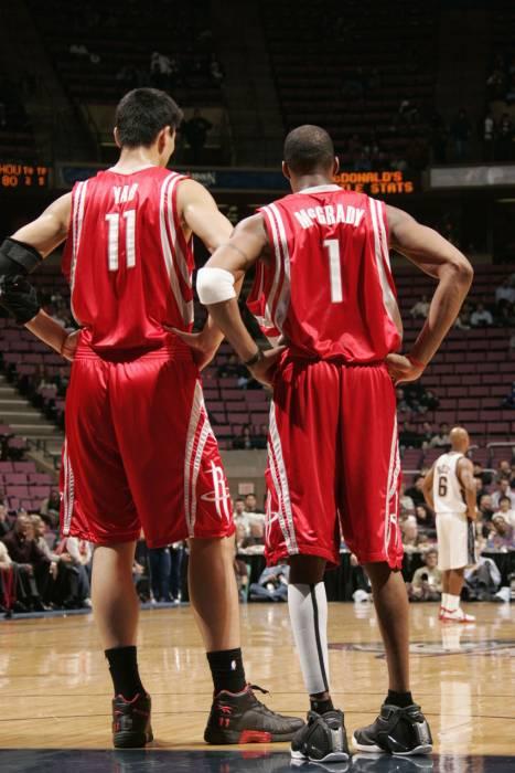 足球欧洲俱乐部频繁爆冷，球迷：本赛季太刺激