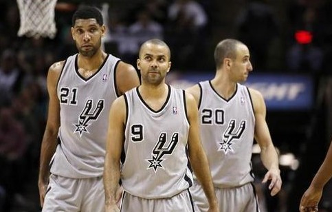 阿森纳3-1完胜拜仁，五档次差距尽显，欧冠小组赛掀翻对手