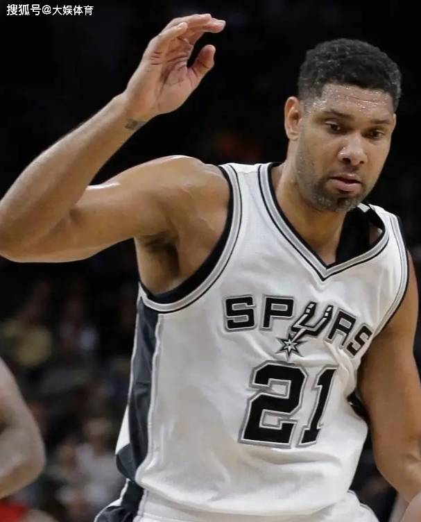 篮球湖人队内矛盾传闻升温，主帅紧急澄清